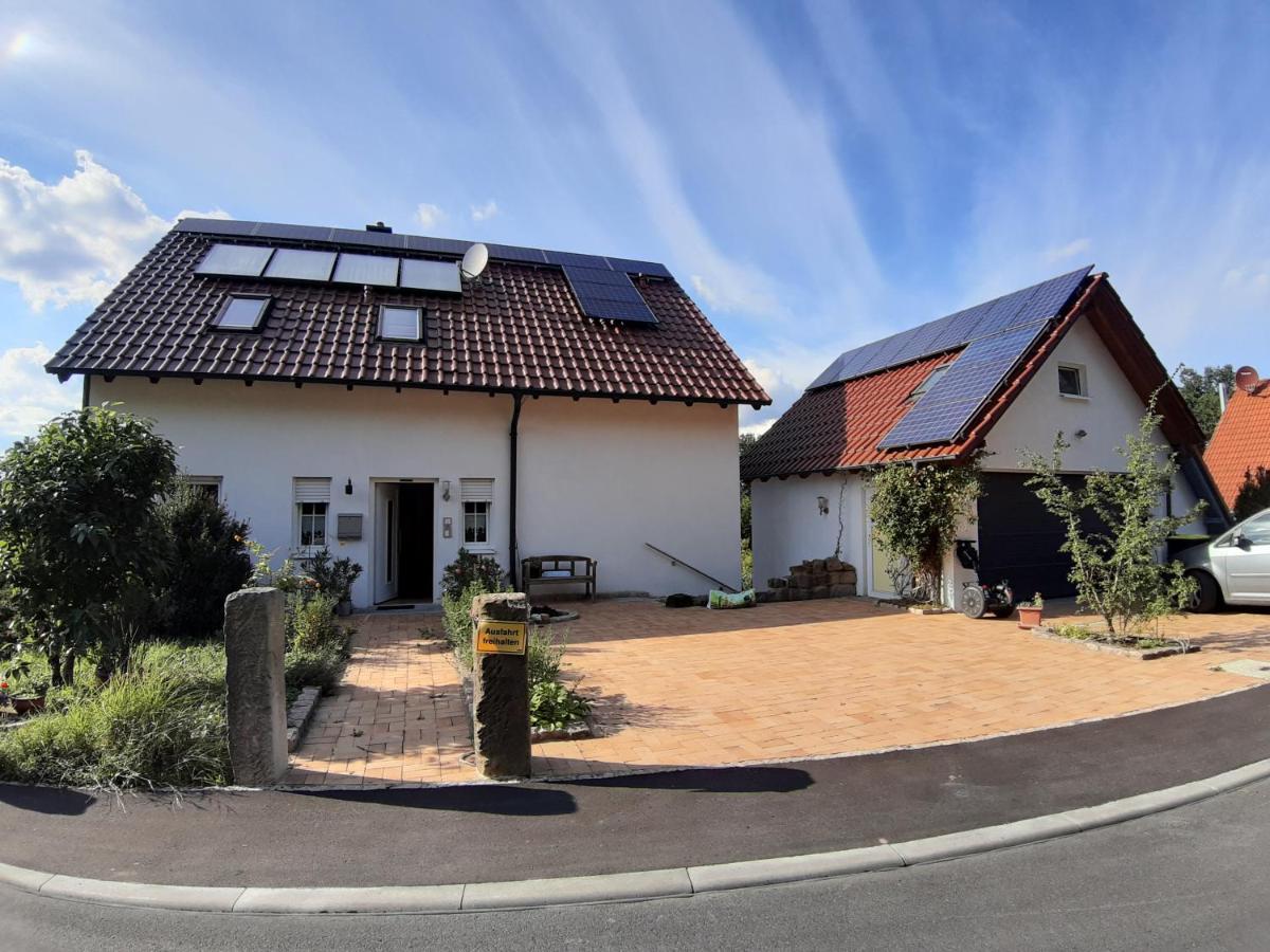 Ferienwohnungen Leffer Großheirath エクステリア 写真